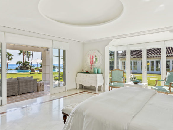 Los Monteros Villa Beach