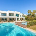 beachfront villa Puerto Banús