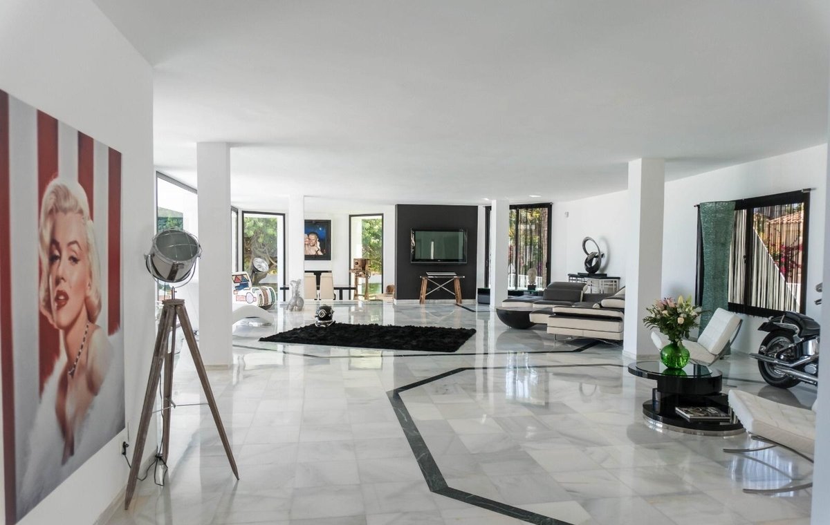 Beachside Villa El Rosario