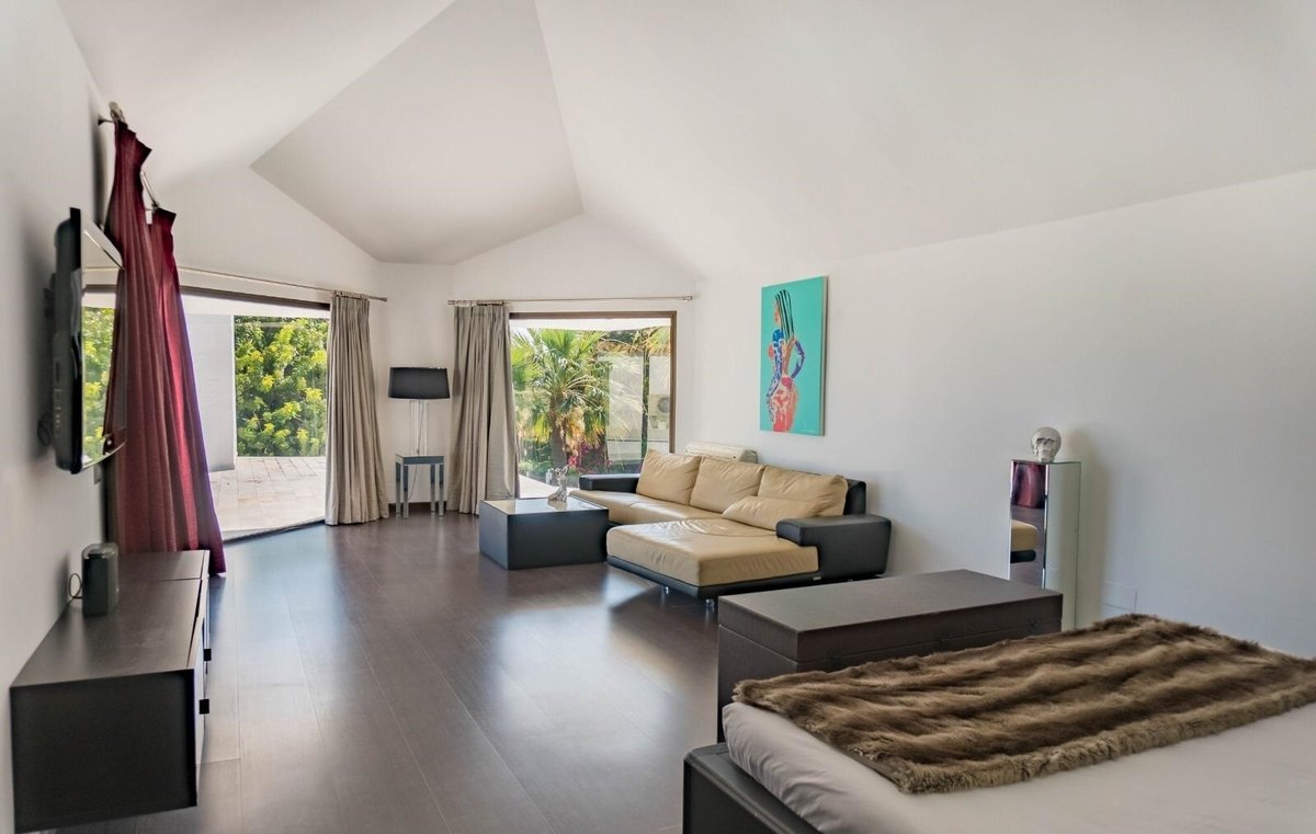 Beachside Villa El Rosario