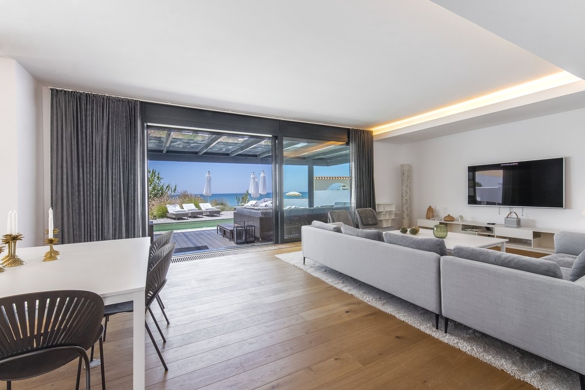 Costa-bella-east-marbella50 Beach-front Villa Marbella