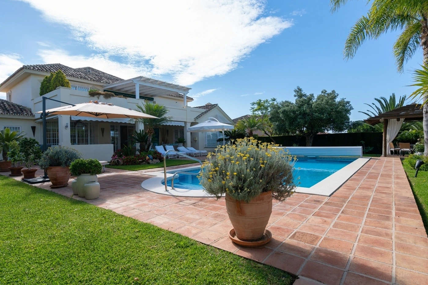 Elviria Villa Heated Pool