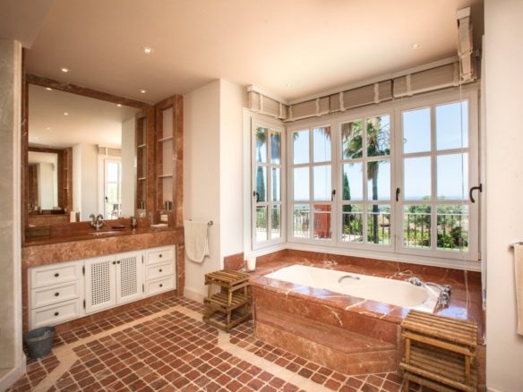 Marbella Hill Club Villa
