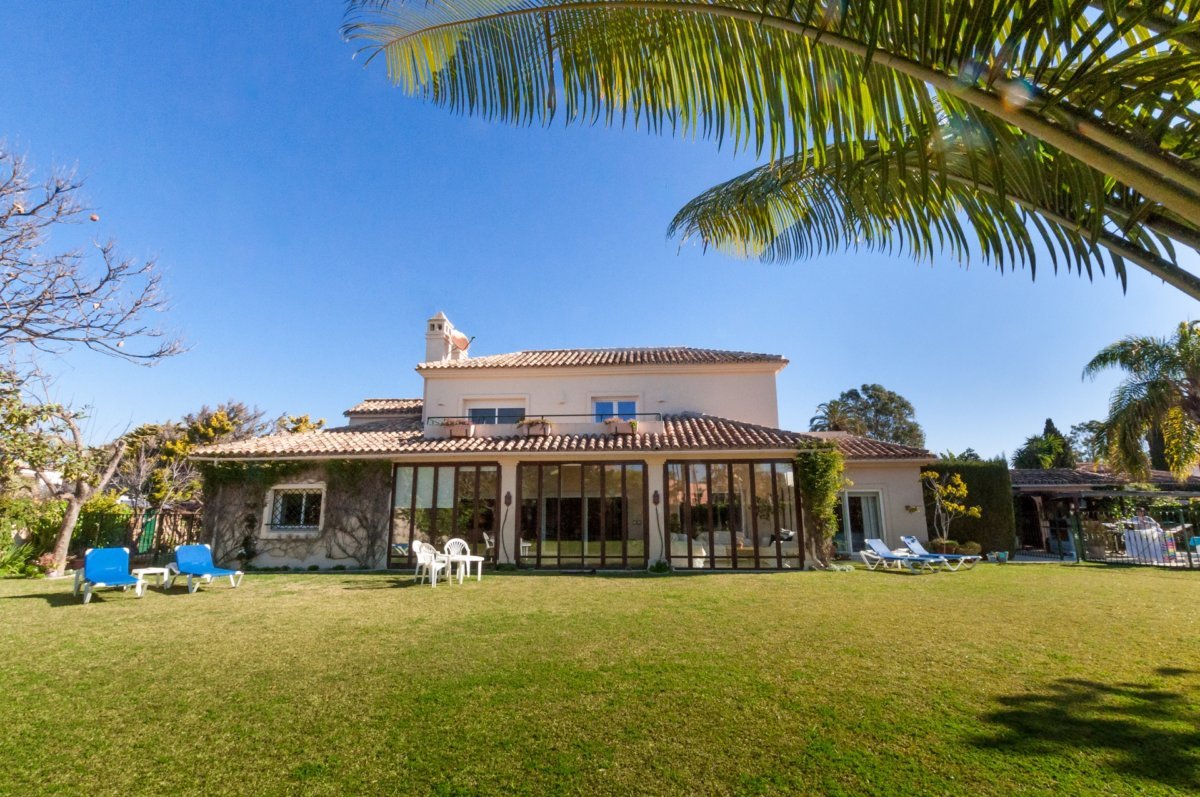Casasola Villa Breathtaking Beaches