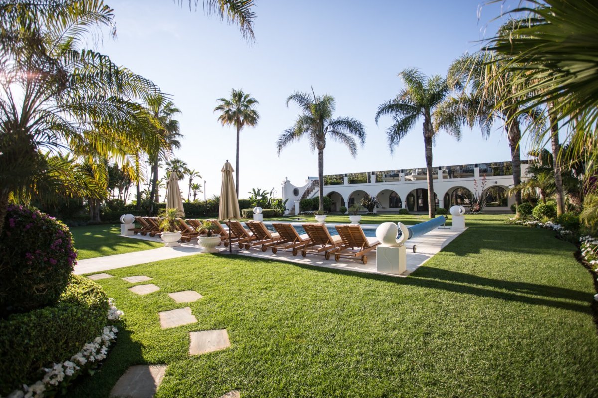 mistral-beach-puerto-banus19 Mistral Beach Beachfront Villa