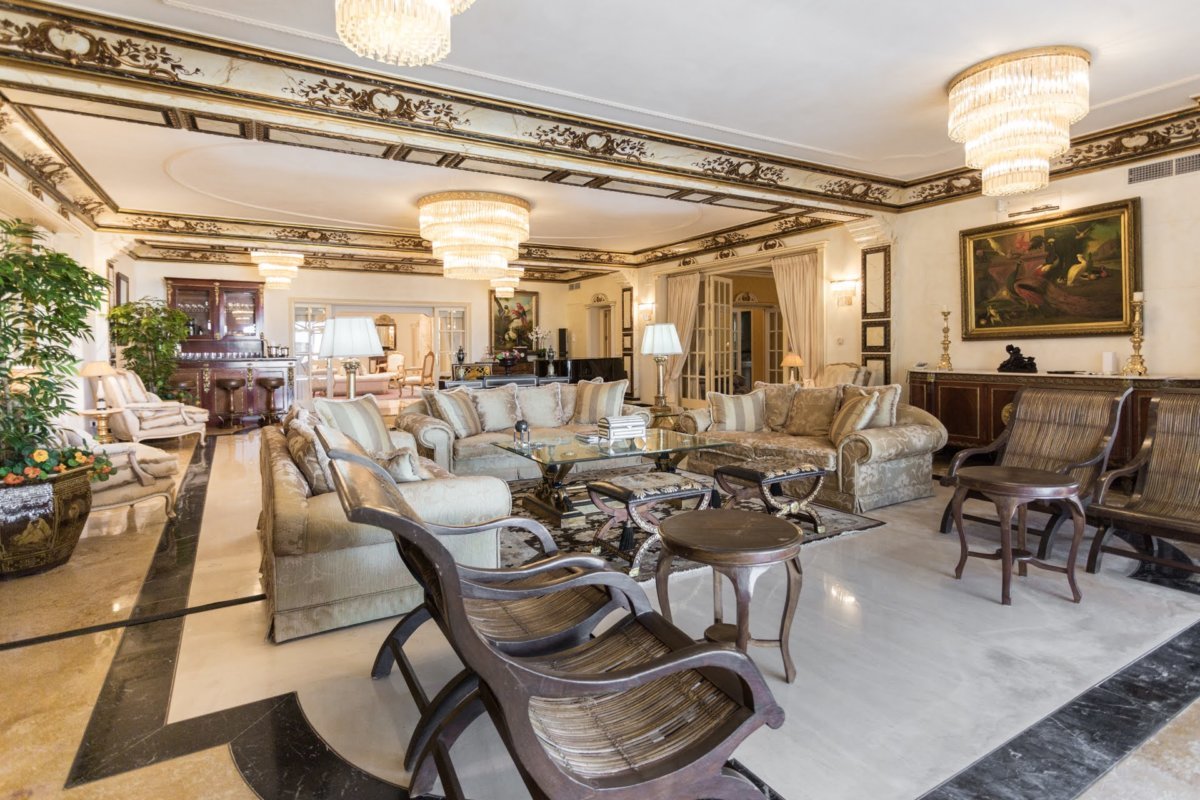 mistral-beach-puerto-banus8 Mistral Beach Beachfront Villa
