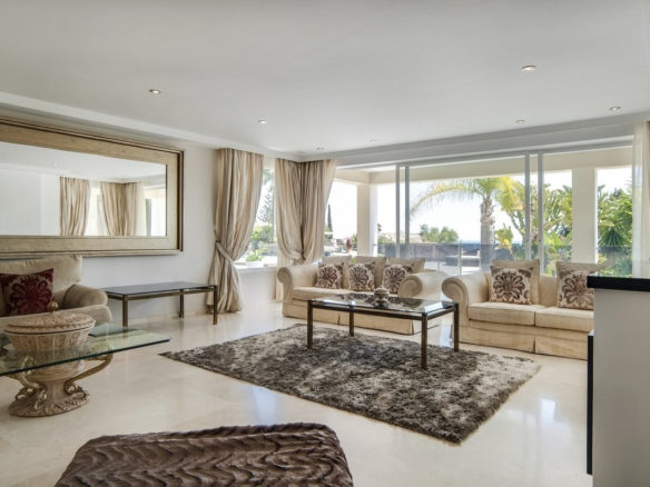 Versace Villa Elviria
