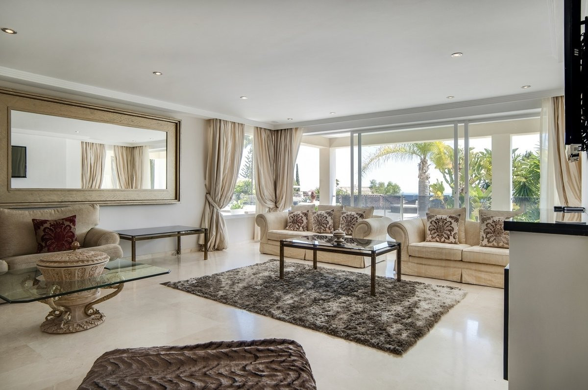 Versace Villa Elviria