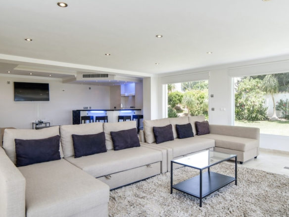 Versace Villa Elviria