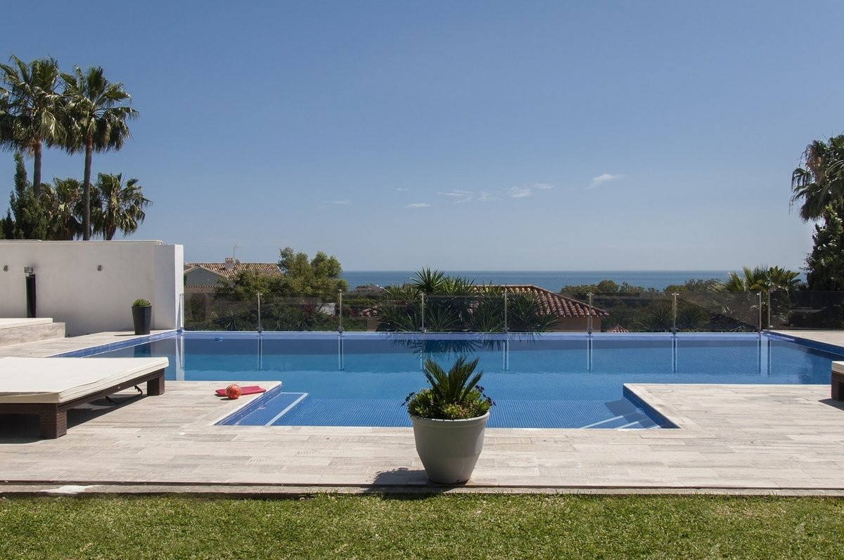 Versace Villa Elviria