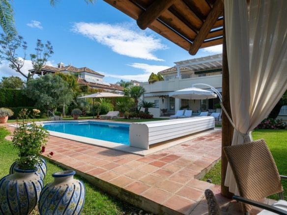 Elviria Villa Heated Pool