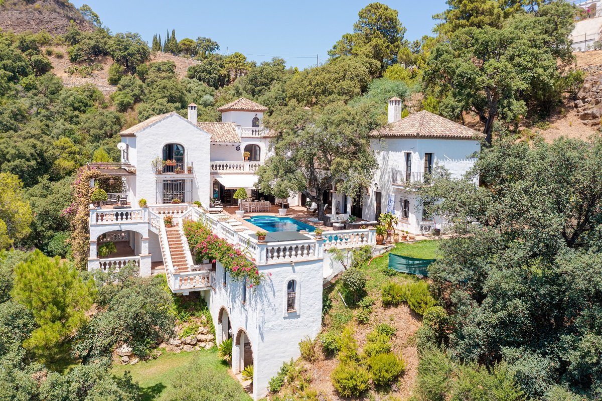 El Madroñal Rental Villa Spain