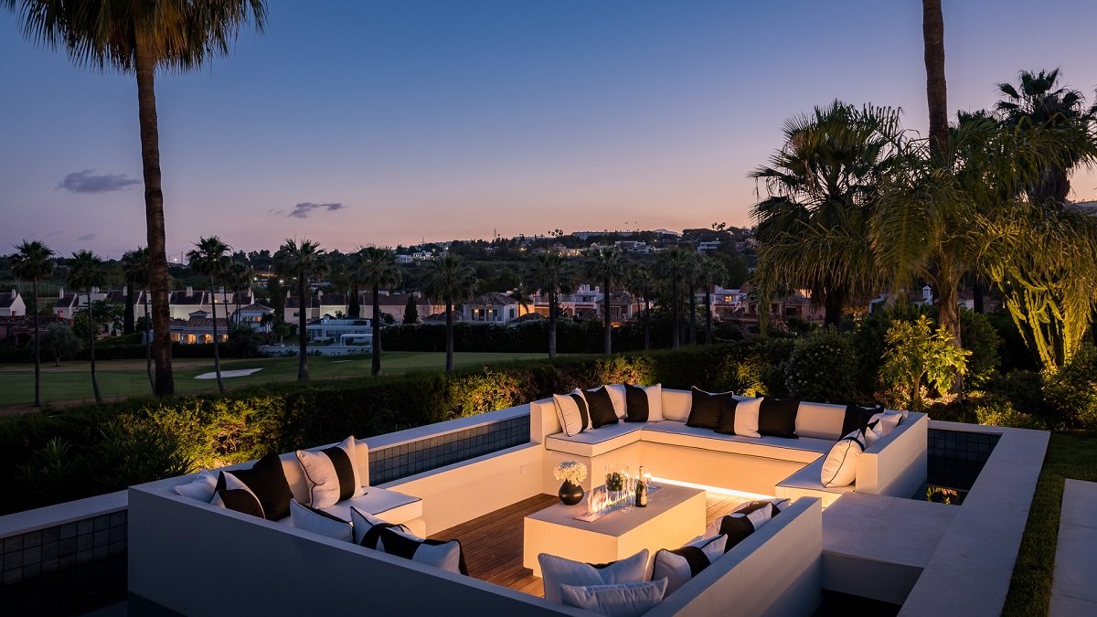6 Bedroom Front Line Golf Villa (4)